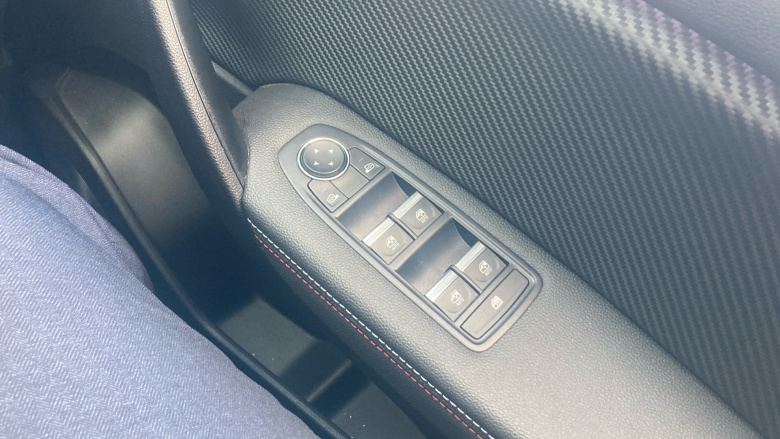 Renault Captur 1.3 Mild hybrid 140 R.S. Line 5dr Petrol Hatchback